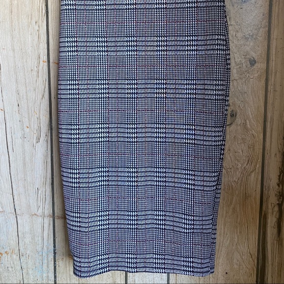 Pencil skirt - Picture 2 of 2